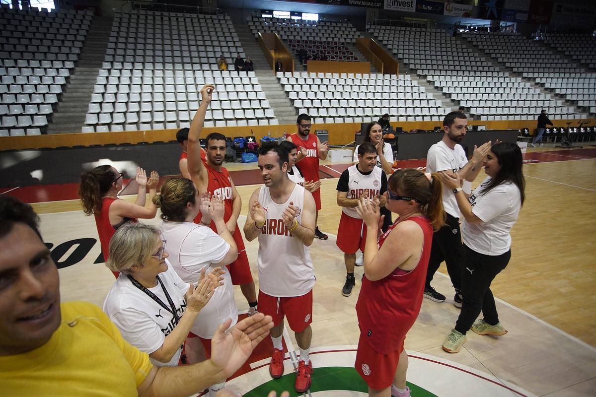 Les imatges de l'entrenament de l'equip del Bàsquet Girona que prepara la Copa Campeones