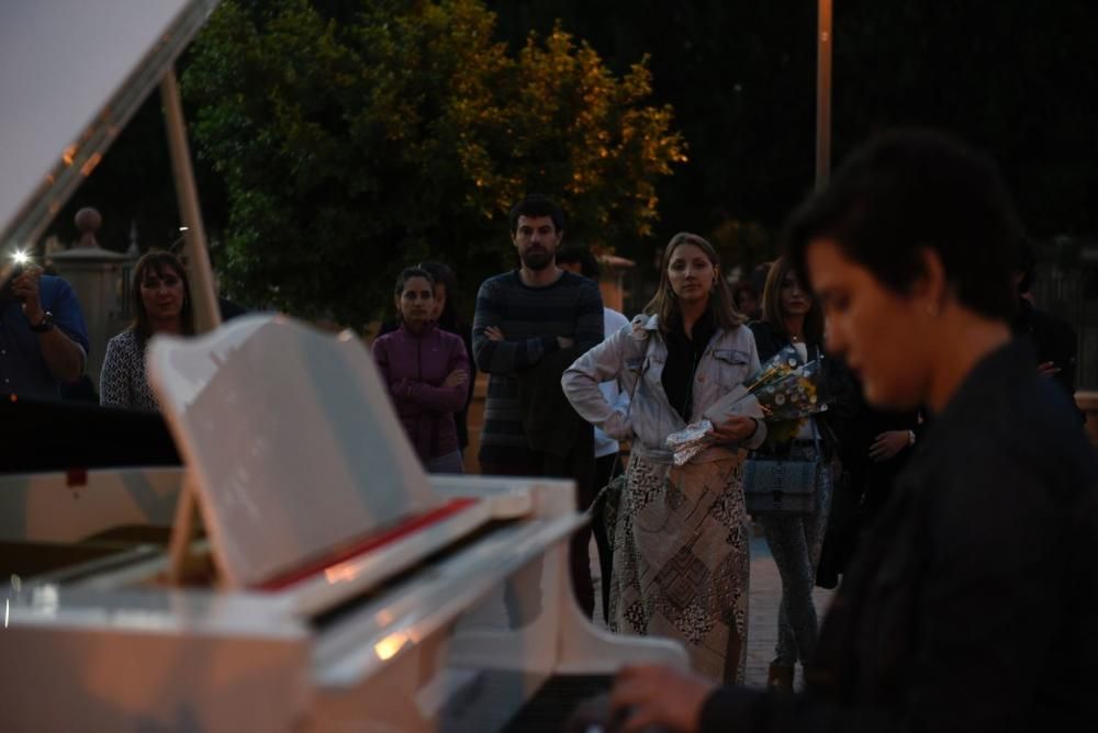 'Pianos en la calle' Paseo Escultor González Moreno