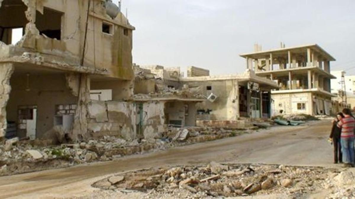 Edificios destruidos en Taftanaz, en el noroeste de Siria, convertida en una ciudad fantasma tras los bombardeos del régimen, en una foto del 3 de febrero.