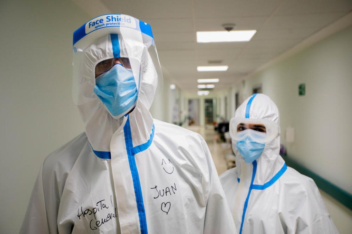 Un día en la primera línea del virus