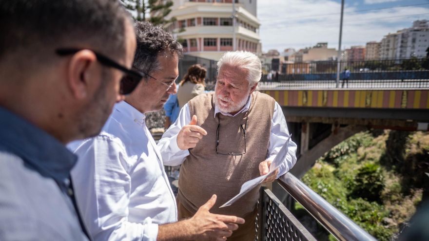 El Distrito Centro acomete el cierre del Puente Zurita frente al Bingo para evitar suicidios
