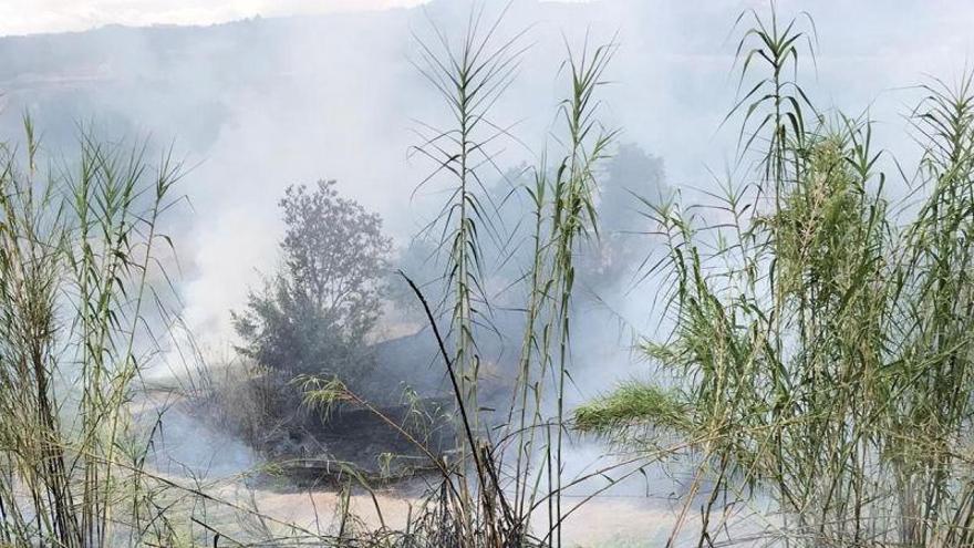 Bomberos de la DPT intervienen en la extinción un incendio en la zona de Valdeacabadores de Alcañiz