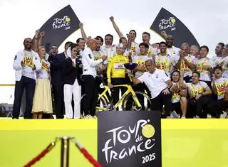 Pogacar se concentrará en Benidorm el próximo mes de diciembre