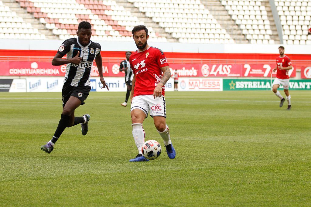 El Real Murcia no levanta cabeza (0-0)