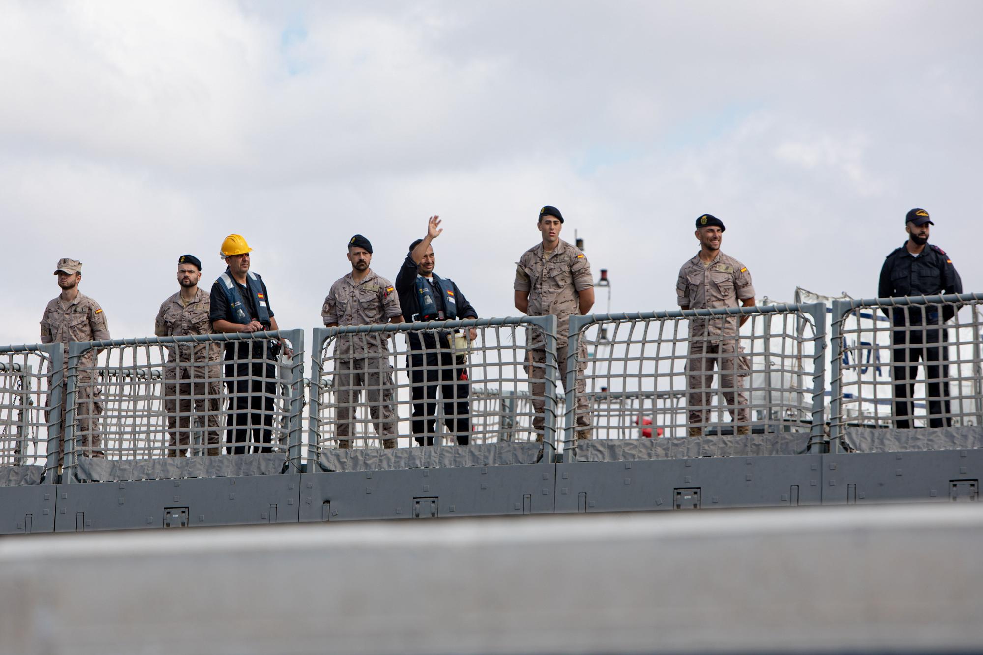 Las imágenes del regreso a Cartagena del BAM 'Audaz' de la Armada tras cinco meses en el Golfo de Guinea