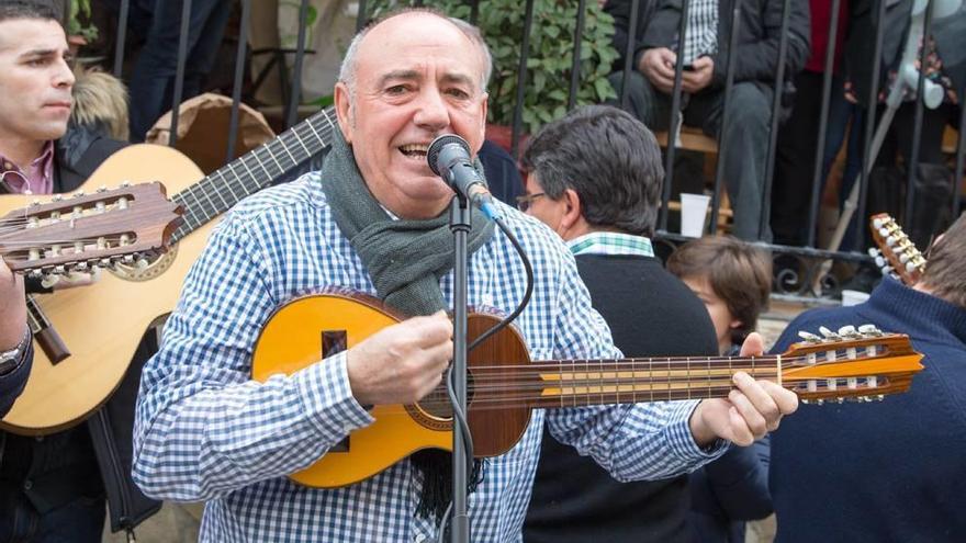 Un vecino de Barranda, en la UCI al quemarse con una carretilla pirotécnica