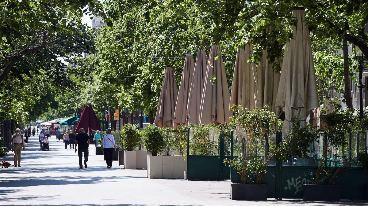 zentauroepp53345753 grafcat6143  barcelona  07 05 2020   vista de las terrazas d200507164431