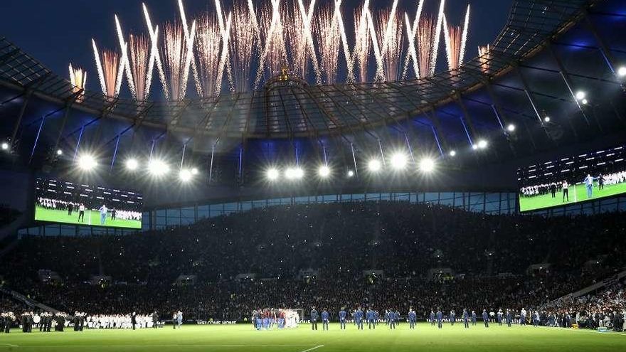El Tottenham gana en el estreno de su nueva casa