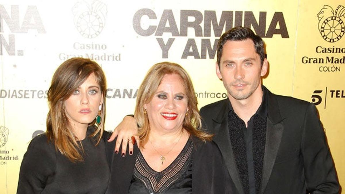 María León, Carmina Barrios y Paco León