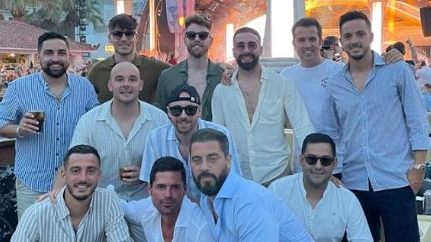 Los futbolistas Carvajal, Sarabia y Joselu de despedida de soltero en Ibiza.