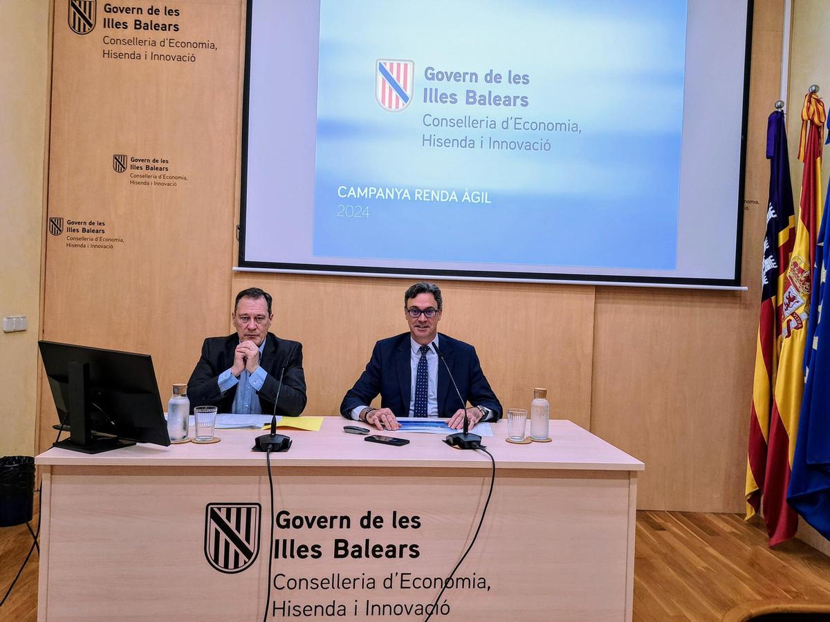 El portavoz del Govern, Antoni Costa, durante la presentación de las nuevas deducciones autonómicas