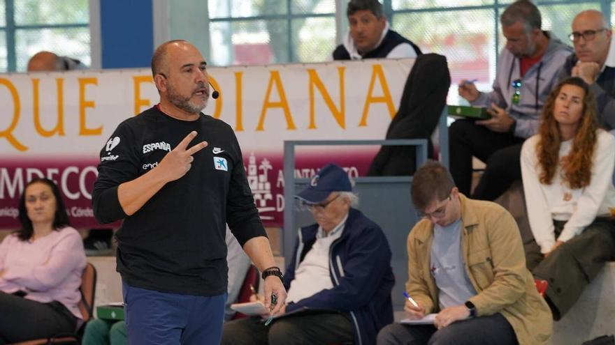 Chus Mateo imparte el clínic del Coto Córdoba