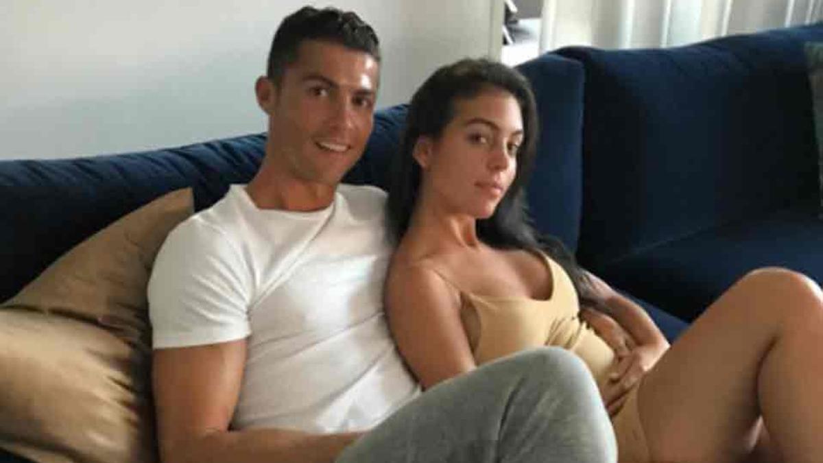 Georgina Rodríguez y Cristiano Ronaldo esperan gemelos según 'Chí'