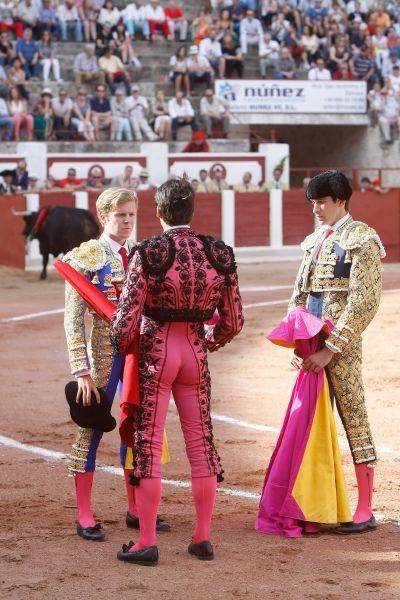 Toros en San Pedro: Cayetano, por la puerta grande