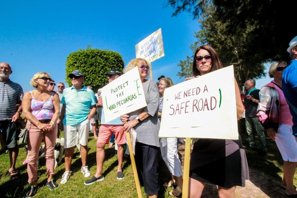 Manifestación en San Miguel de Salinas por la segu