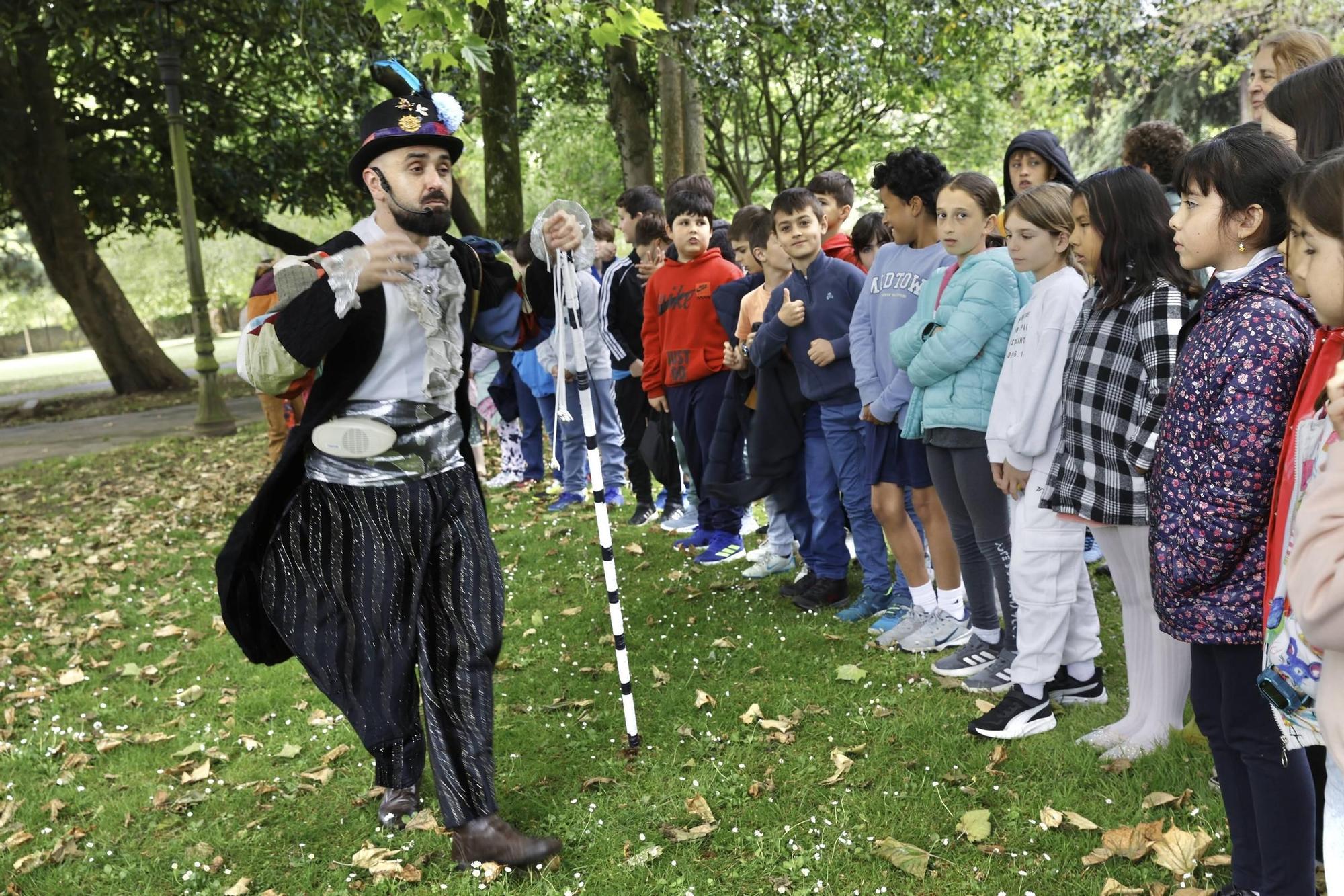 EN IMÁGENES: Así han sido las visitas teatralizadas por el Parque Ferrera de Avilés