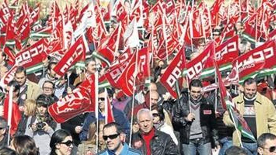 Durán tilda de buen augurio las protestas por la reforma laboral