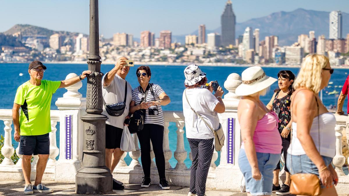 Benidorm tiene más personas residentes mayores de 65 años que menores de 16.