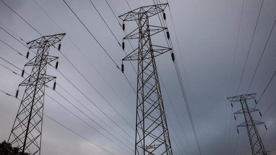 La luz sube hasta los 228,84 euros/MWh, su segundo máximo consecutivo del mes