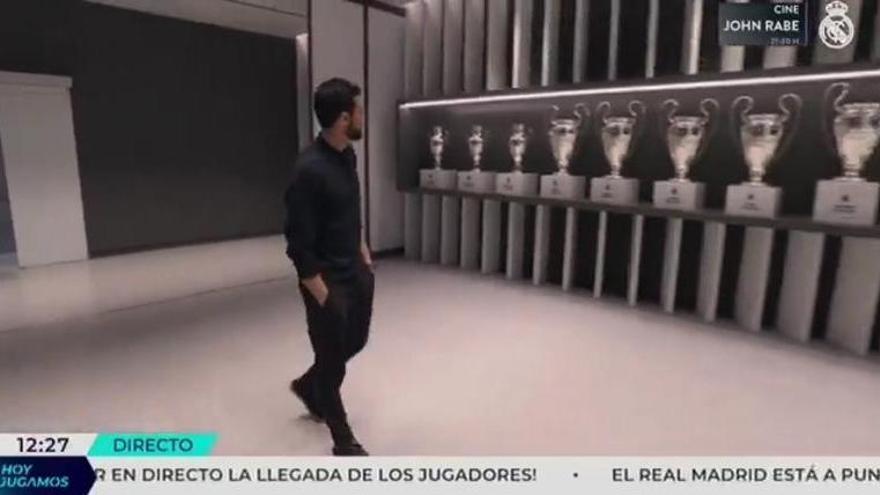 El vídeo viral de Arbeloa entrando al Bernabéu por el que lo llaman "tribunero"