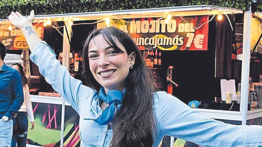Andrea Guerra, coordinadora de barras del Grupo Joker: "Hay chavales que van con la tarjeta casi sin límite; yo tenía un billete para toda la noche"