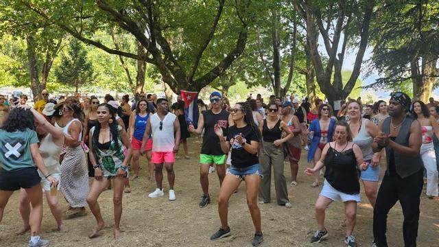 Baile colectivo en la edición del verano de 2025. | FDV