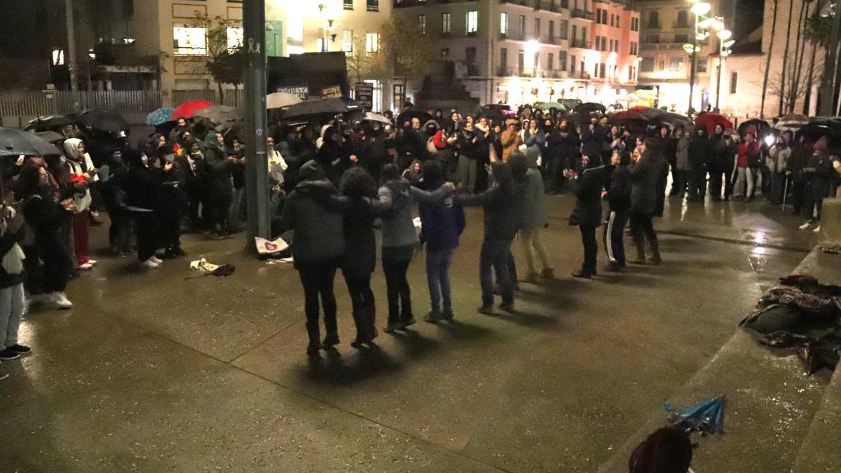 Concentració contra la violència masclista a Girona