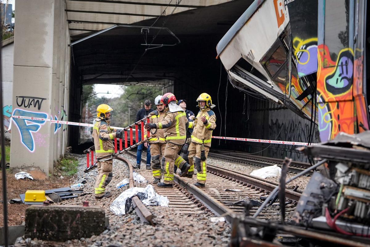 Así ha quedado el tren descarrilado en Gelida tras el accidente