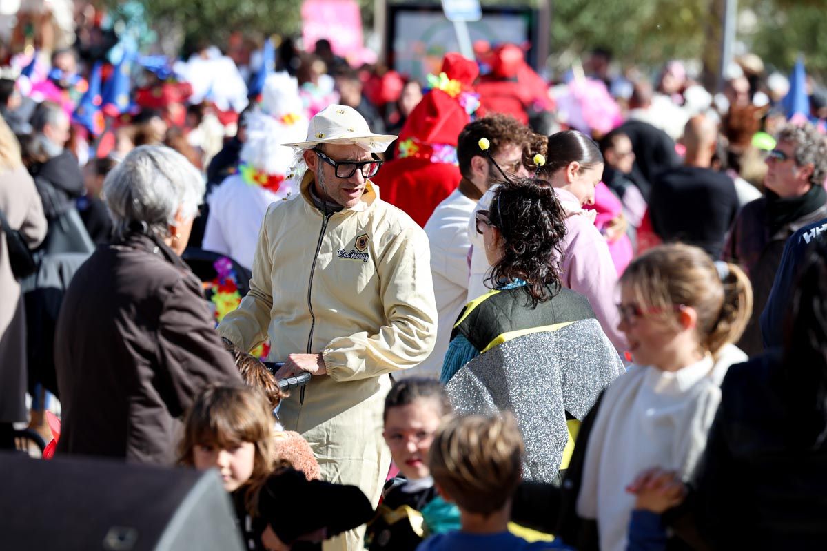 Todas las imágenes de la rúa de carnaval de Sant Josep