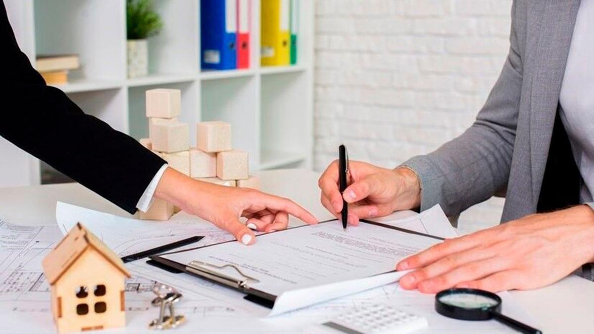 La firma de una hipoteca.