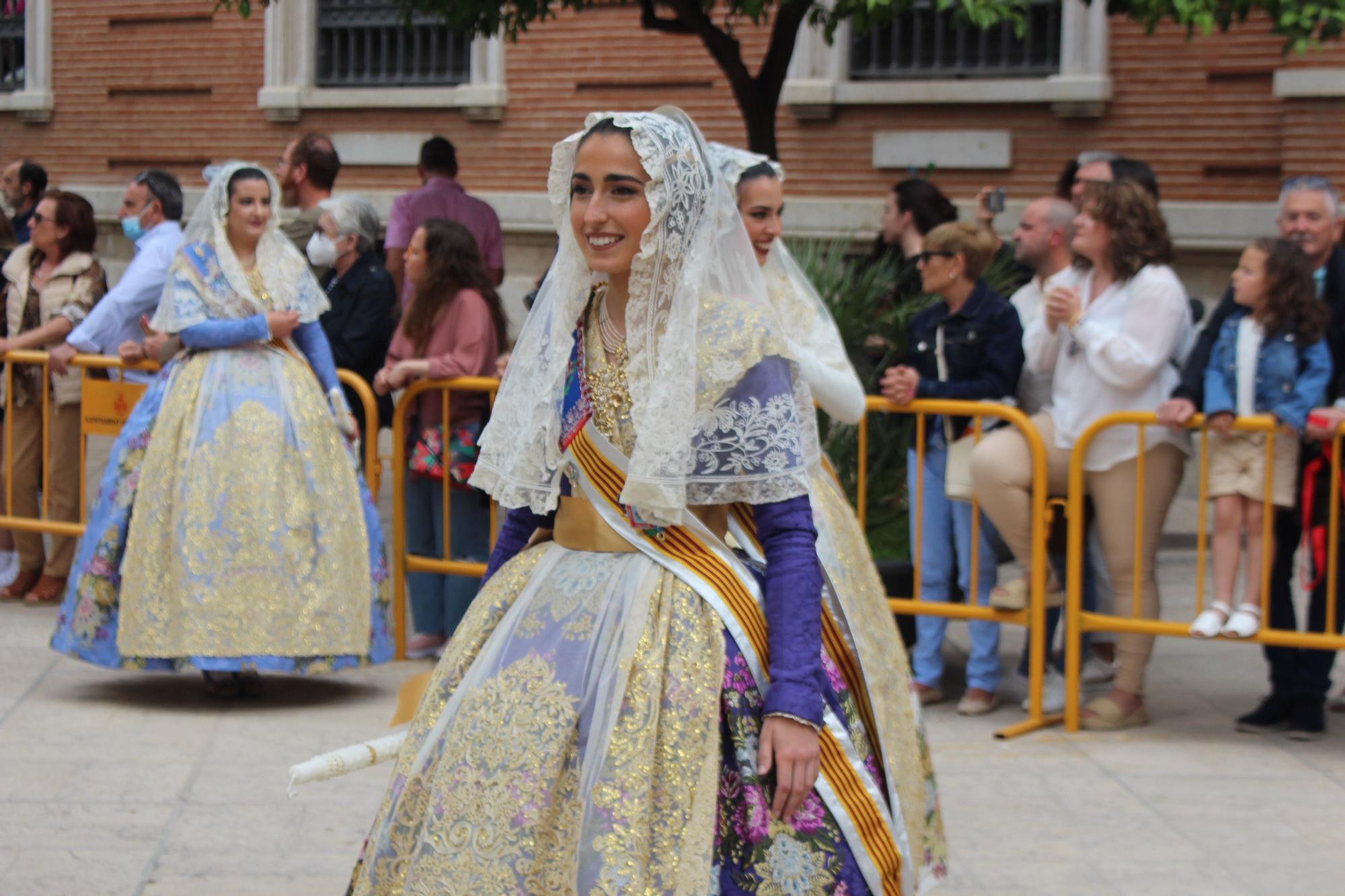 La fuerza de las Fallas en la Procesión de la Virgen (y IV, la comitiva oficial)