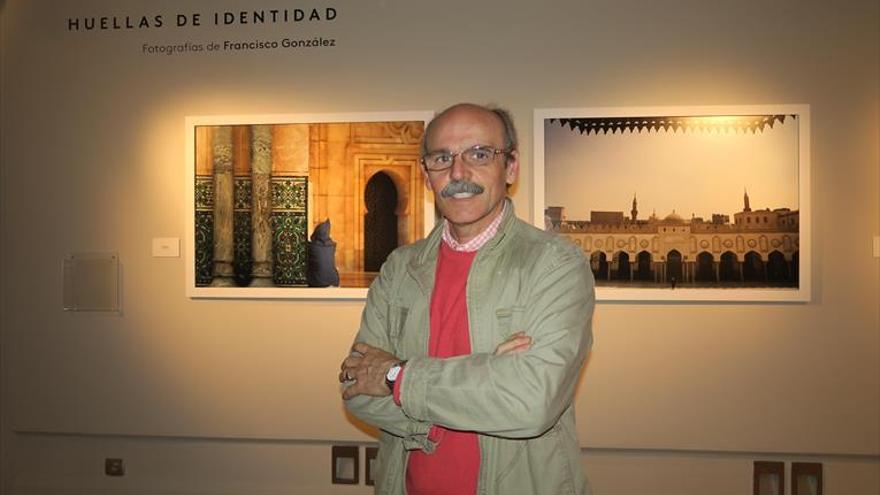 Francisco González expone en Casa Árabe su visión del islam