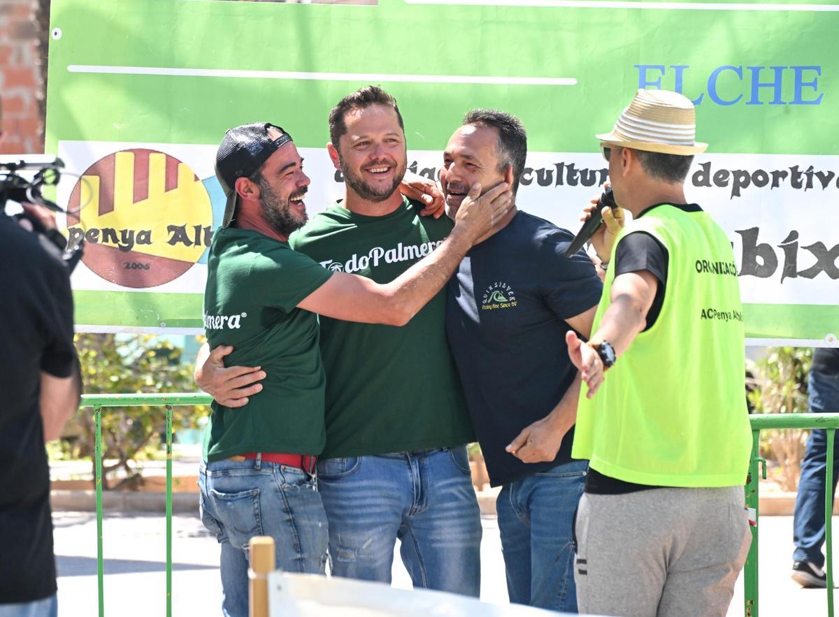 XIV Campeonato de lanzamiento de hueso de dátil de Elche, en imágenes