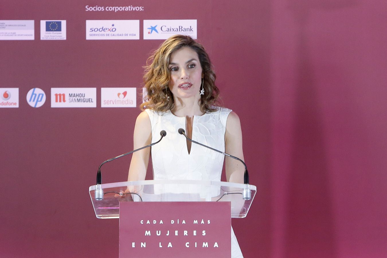 El look de Letizia Ortiz en los premios FEDEPE
