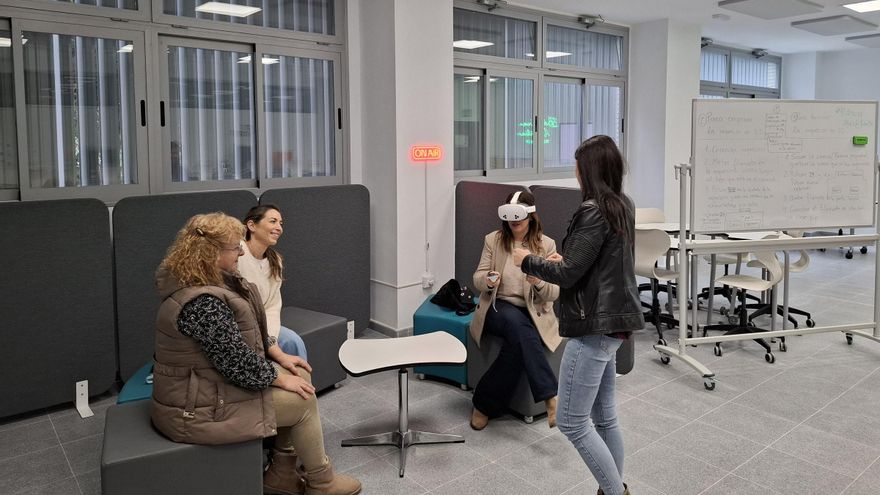 Así es el aula ATECA del IES Santa Bárbara, un referente en la FP en Málaga