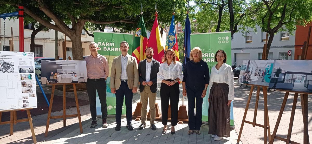 La alcaldesa junto a los ediles Ortolá, Toledo, Adsuara y los técnicos municipales.