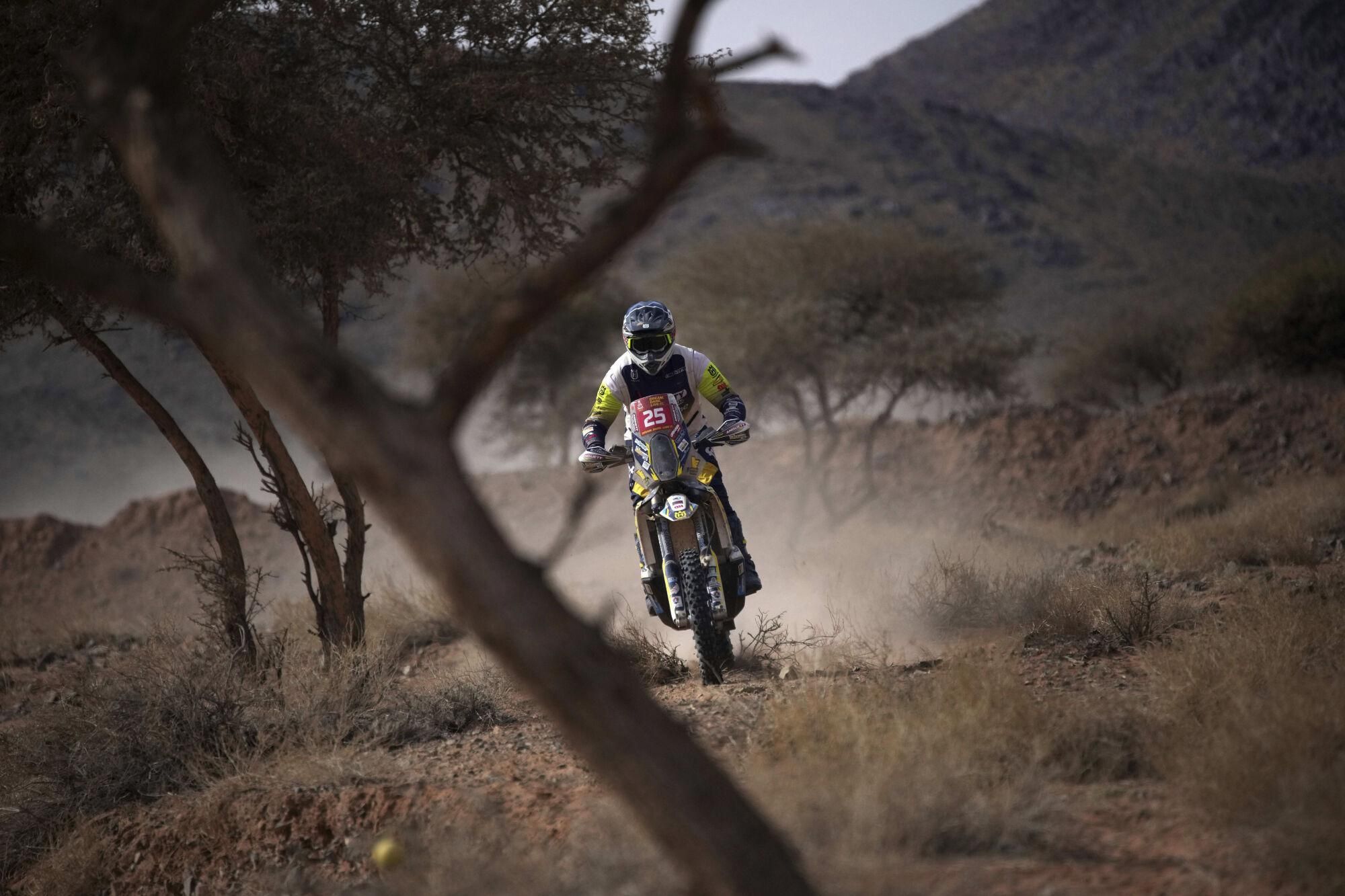 Jerome Martiny of Belgium rides during the fifth stage of the Dakar Rally between Alula and Hail, Saudi Arabia, Thursday, Jan. 9, 2025. (AP Photo/Christophe Ena). EDITORIAL USE ONLY / ONLY ITALY AND SPAIN