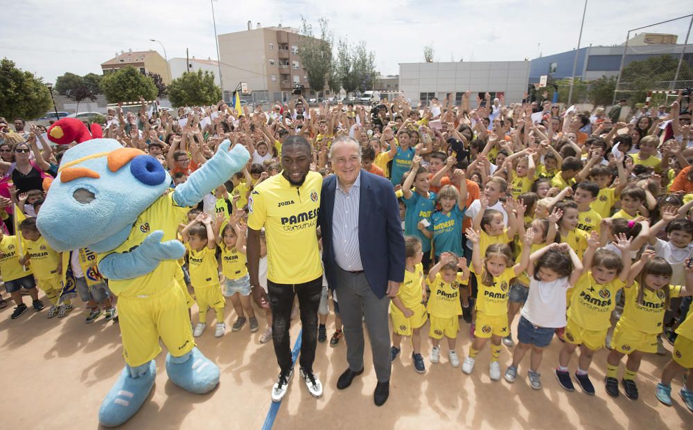 Presentación de Toko Ekambi en el Villarreal CF