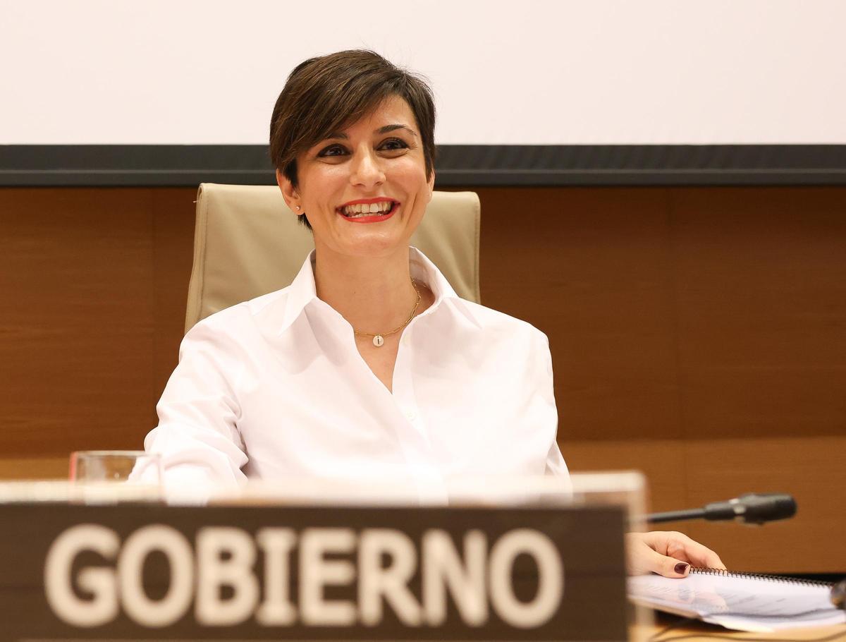 Isabel Rodríguez, ministra de Vivienda y Agenda Urbana, durante su intervención en la última Comisión Extraordinaria