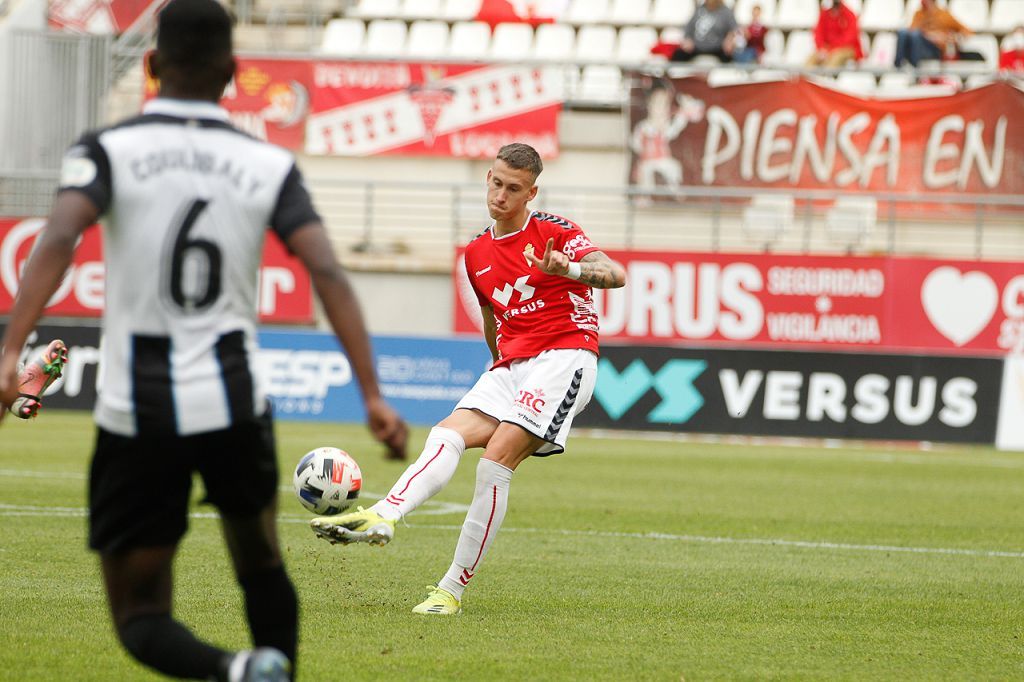 El Real Murcia no levanta cabeza (0-0)