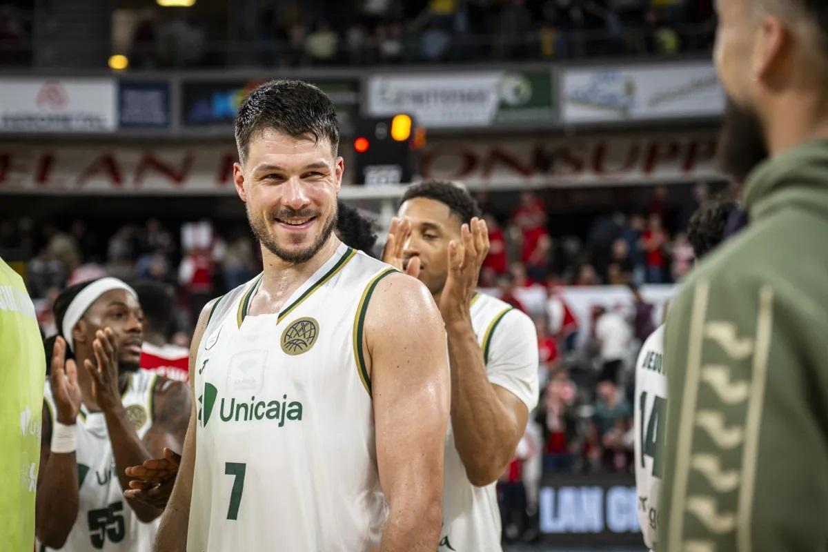 Jonathan Barreiro sonríe tras la vctoria en Chalon.