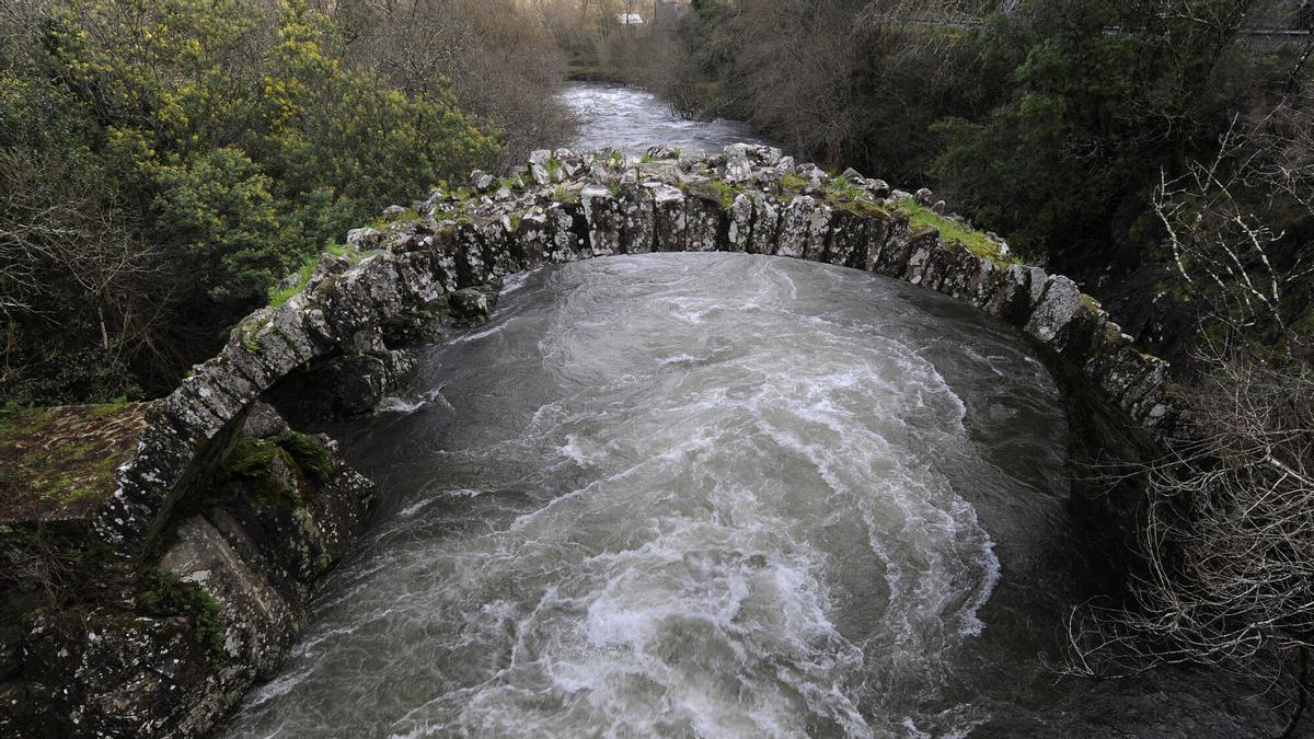 El río Deza, en una imagen de archivo, aguas arriba del área recreativa de A Carixa.