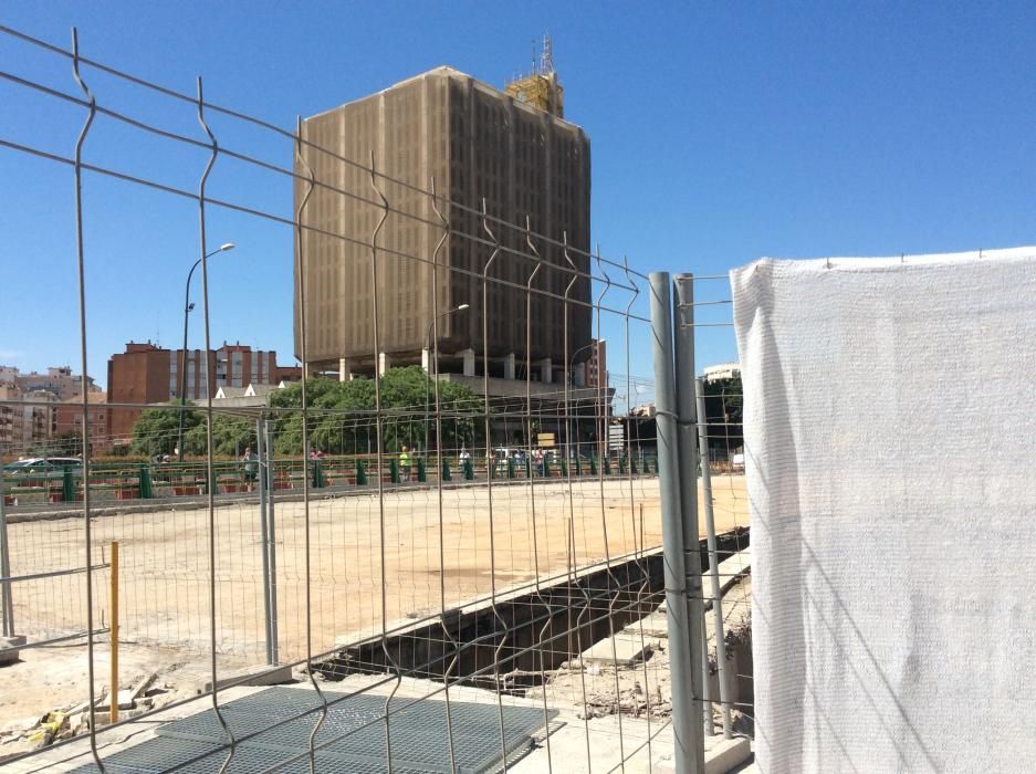 Obras del metro al comienzo de la Alameda