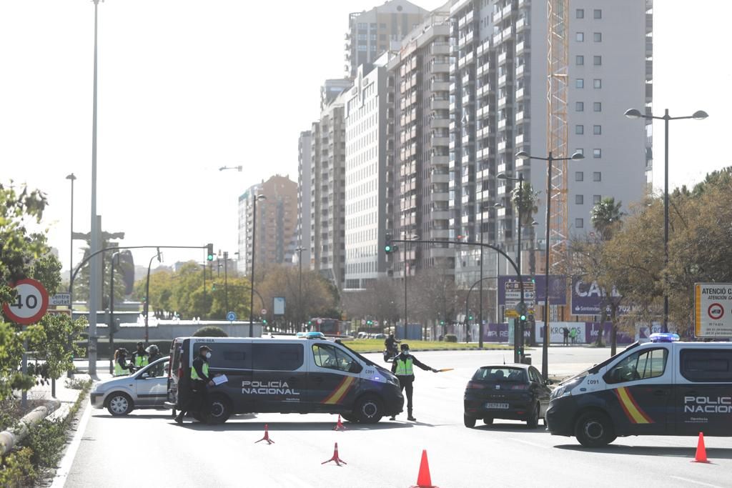 Controles en las entradas a València