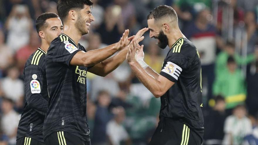 El Madrid s’imposa a Elx  en un partit on el VAR li acaba anul·lant tres gols
