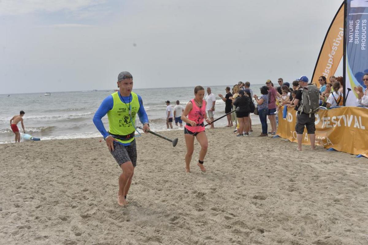 Participantes de casi una treintena de países lo dan todo en el World Sup Festival