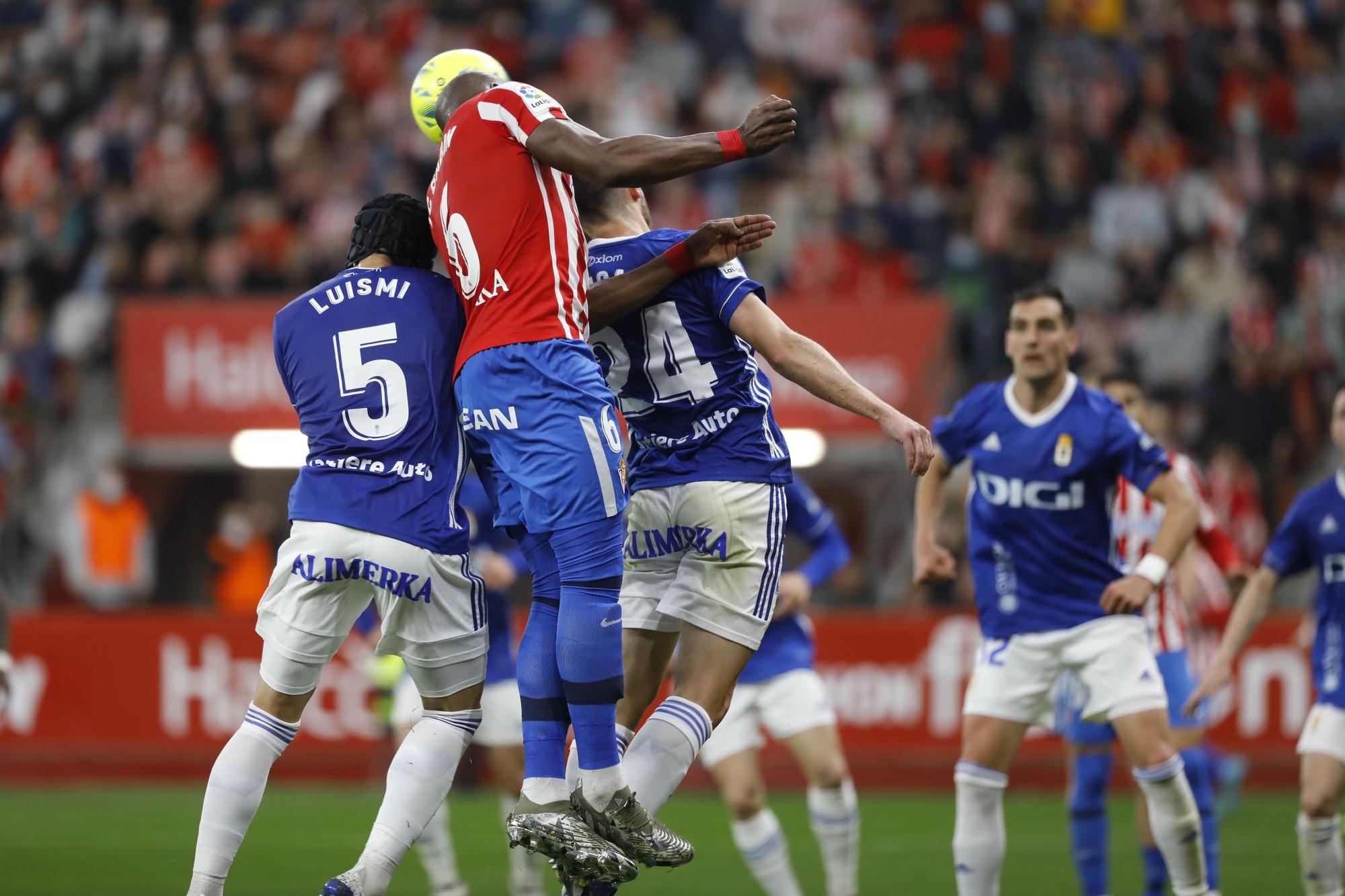 EN IMÁGENES: Así fue el derbi asturiano en El Molinón