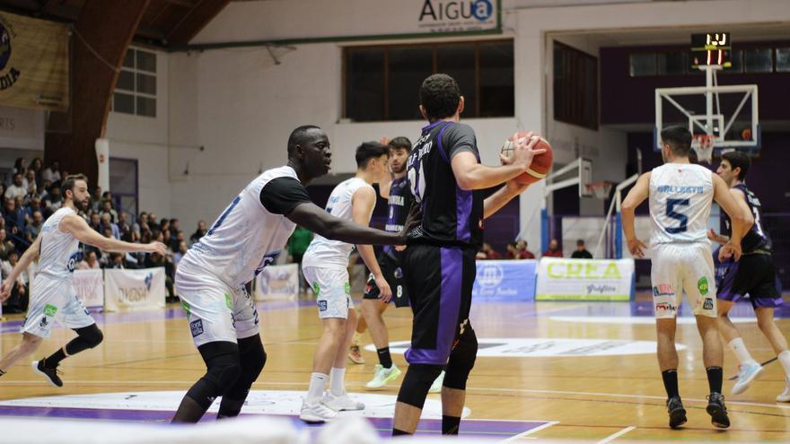 El pívot senegalés Mbaye Papa Abdoulaye, segundo fichaje de Proinbeni Units Pel Bàsquet Gandia