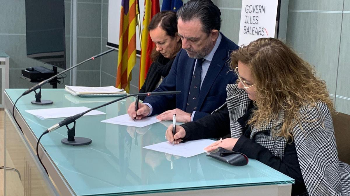 El Govern de les Illes Balears y EAE Business School firman un convenio para acelerar la transformación digital de las pymes de las Balears