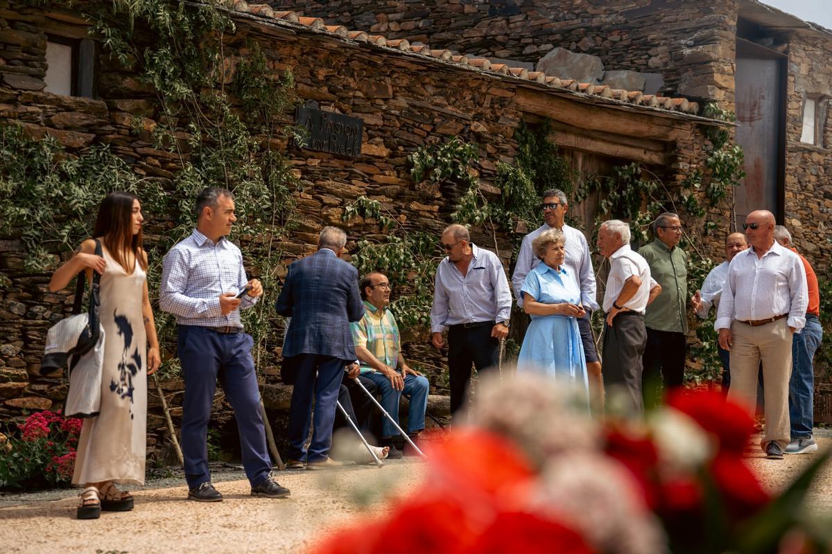 GALERÍA | Bercianos de Aliste revive con profunda devoción el Corpus Christi